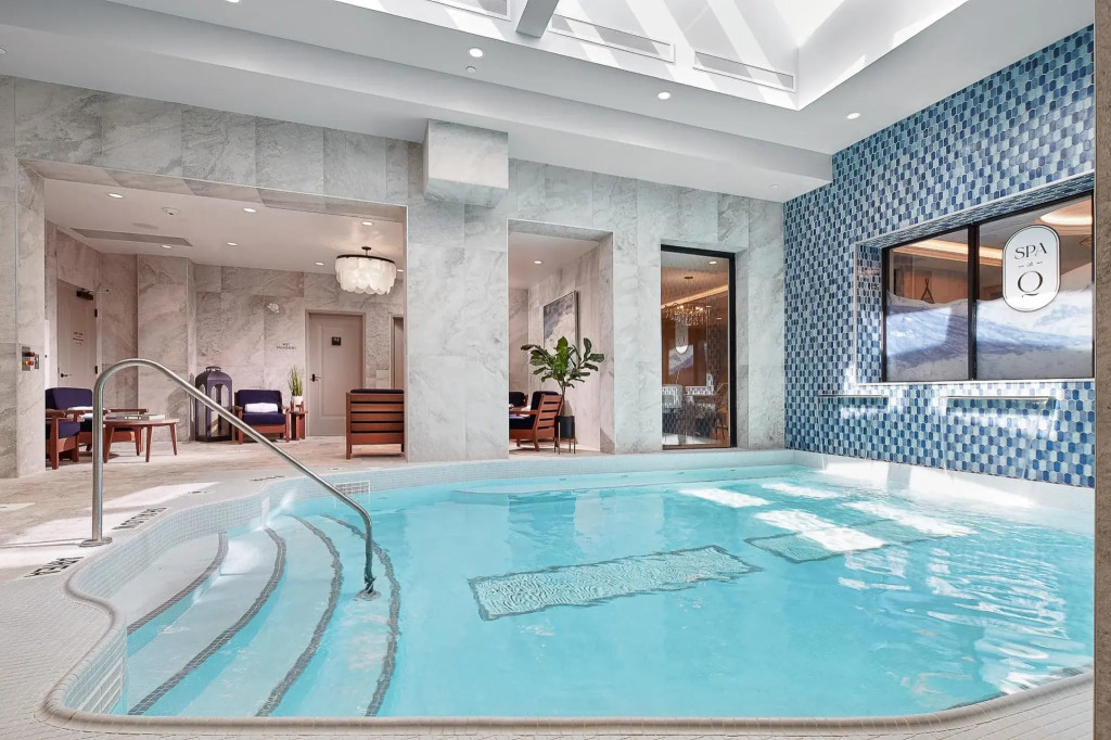 124 on Queen Hotel & Spa