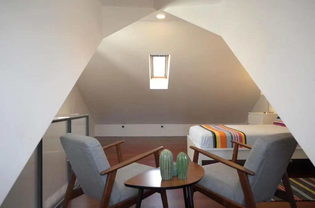1881 Historical duplex Suite