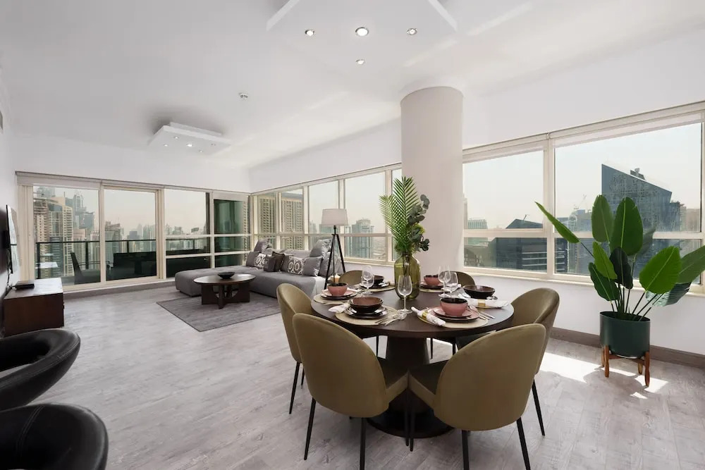 Maison Privee - Dreamy Apt with Jaw-Dropping Marina Views