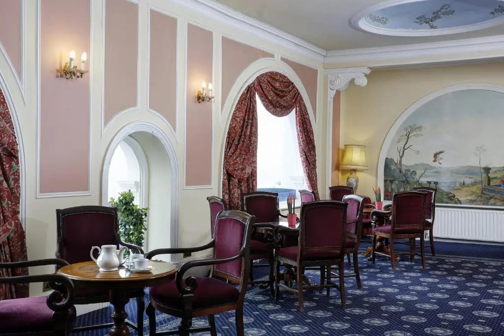Royal Victoria Hotel