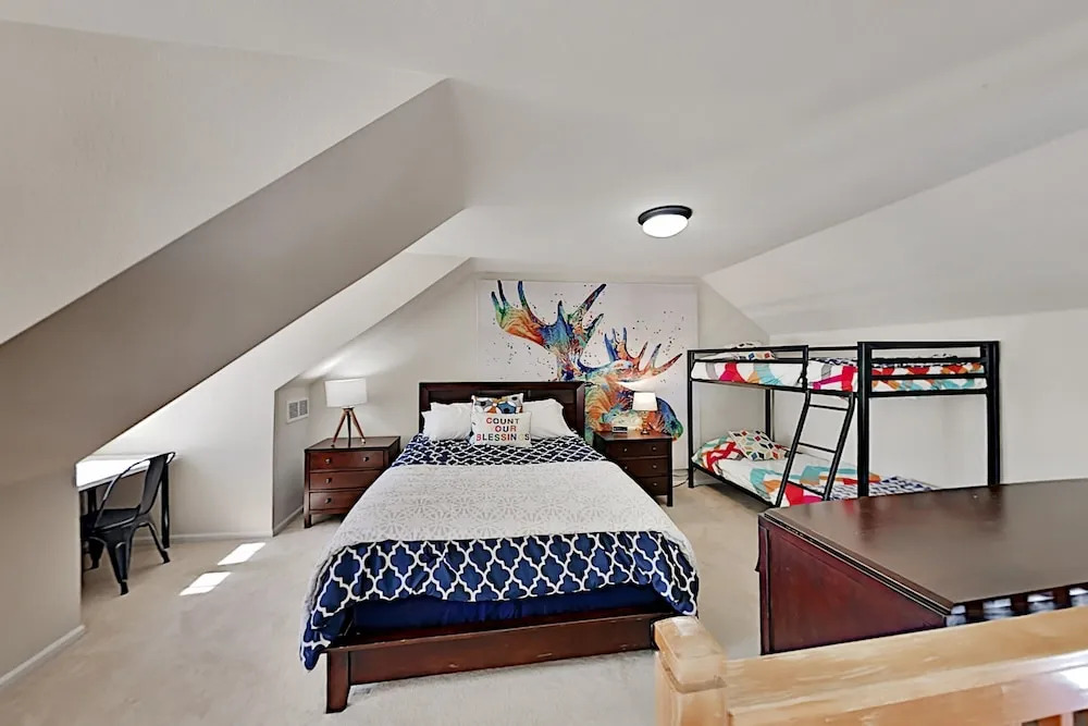 Granby Ranch 3br + Loft W/ Hot Tub Walk To Lifts 3 Bedroom Home