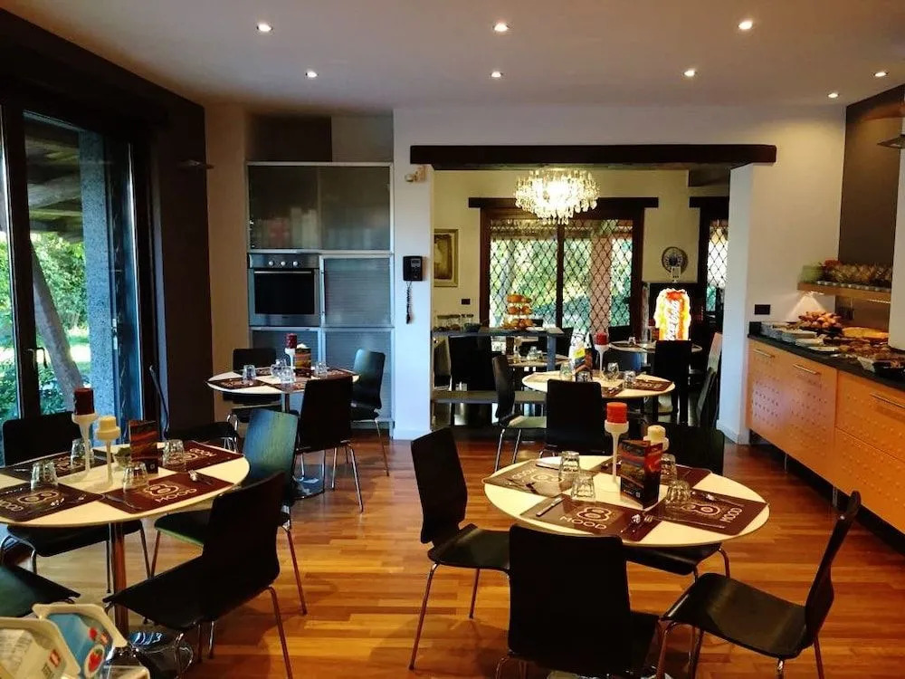Ottomood B&B and Apartments