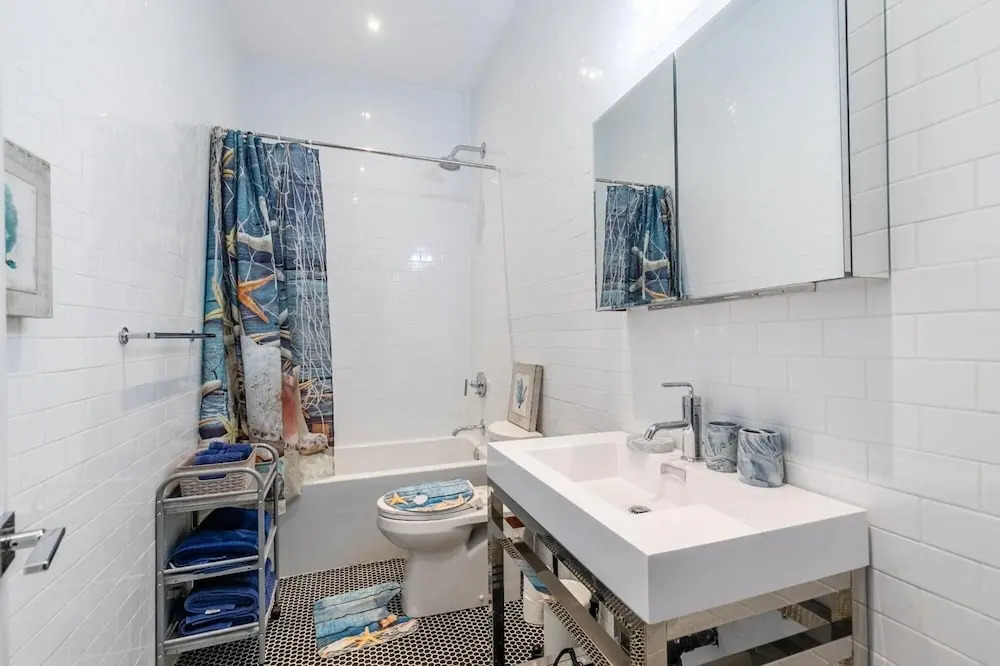 2BR 2storey Loft Free Parking Gym