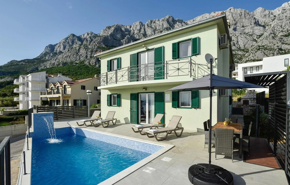 Stunning Home in Makarska With Outdoor Swimming Pool, Wifi and 3 Bedrooms