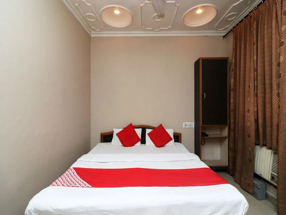 OYO 23721 Bd Guest House
