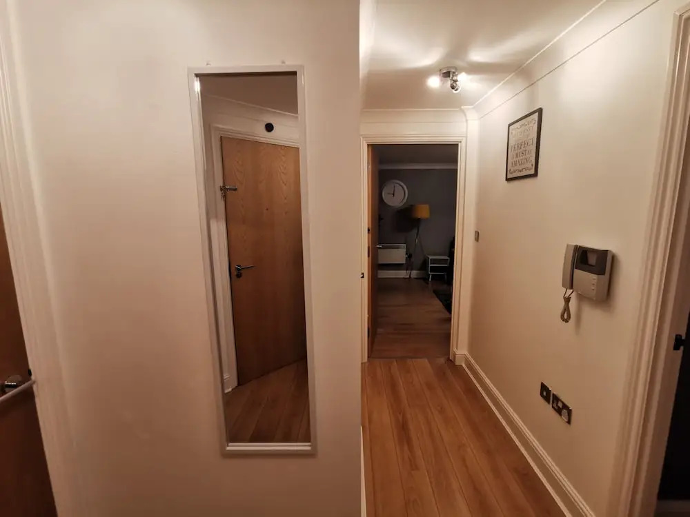 The Qube Apartments Sleeps 6 Parking