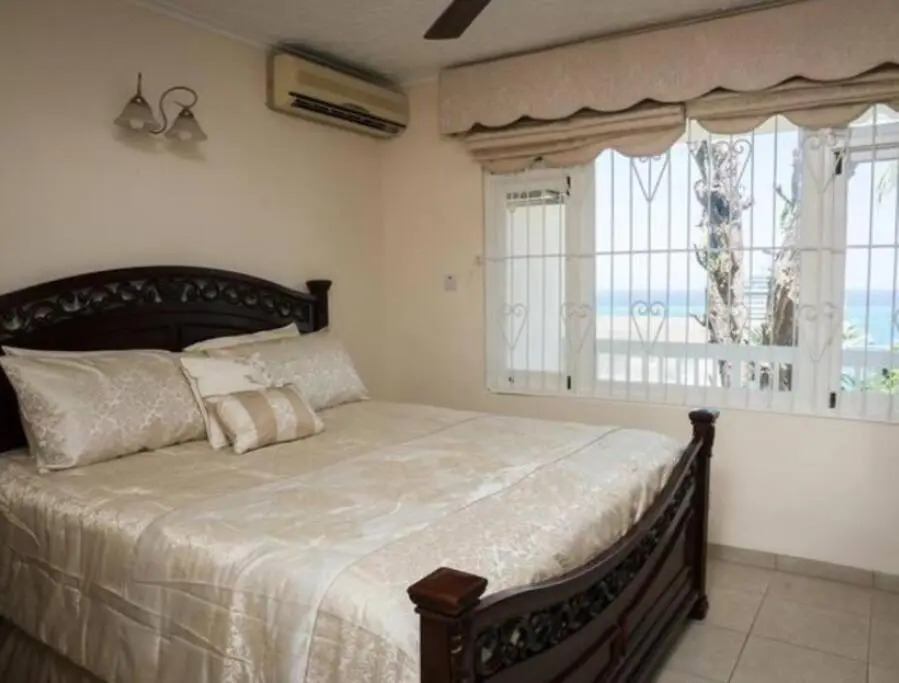 Ocho Rios 2 Bedroom Apartment/Flat