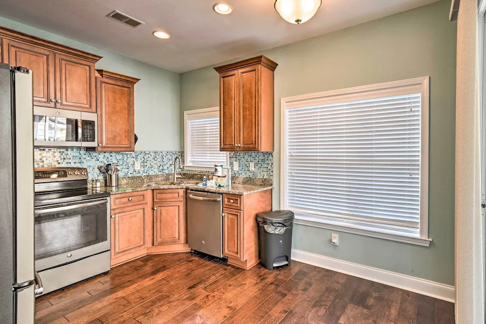 Golfers Paradise in Myrtle Beach w/ Balcony!