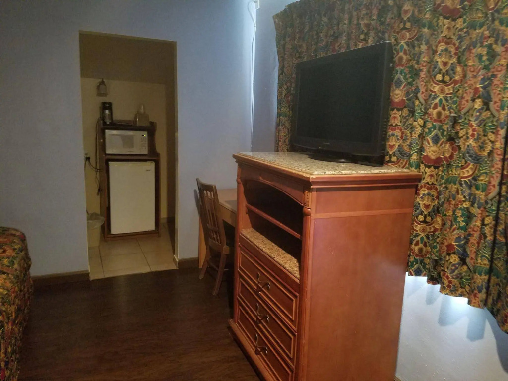 Del Aire Inn LAX