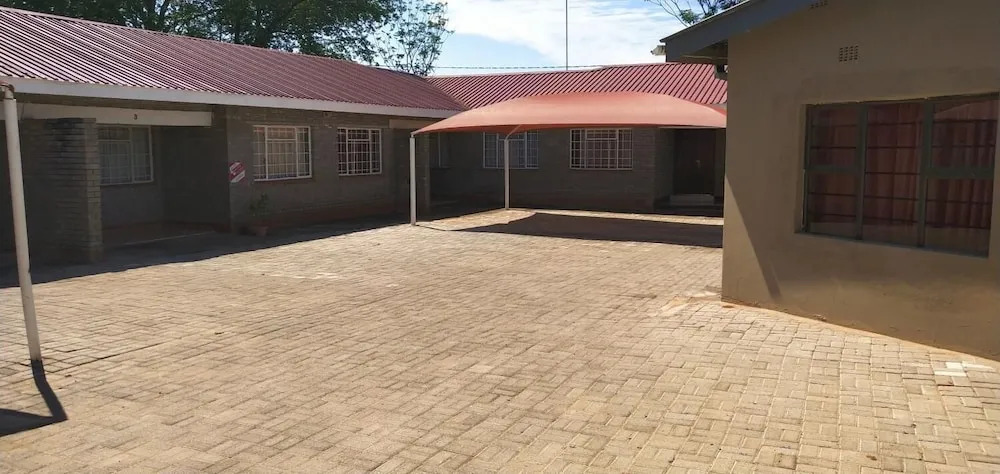 Kesla Apartments