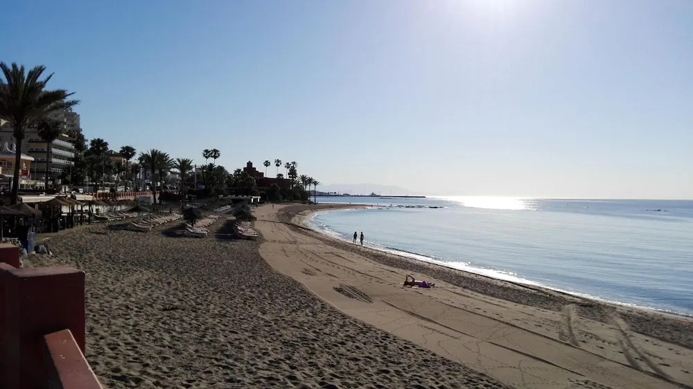 Studio In Benalmadena With Wonderful Sea View Shared Pool And Furnished Balcony 500 M From The Beach