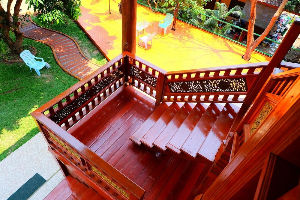 Rom Sak Resort