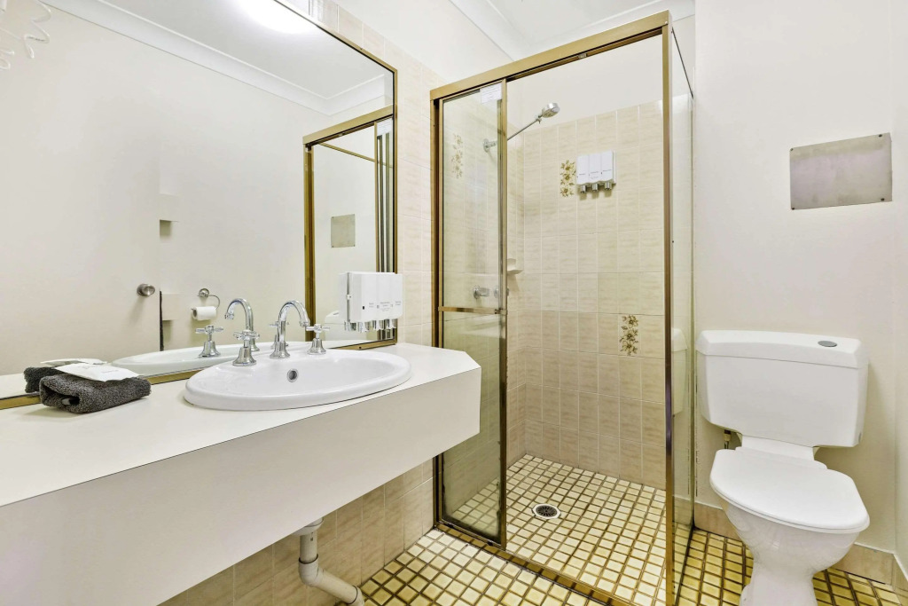 Comfort Inn Centrepoint Motel