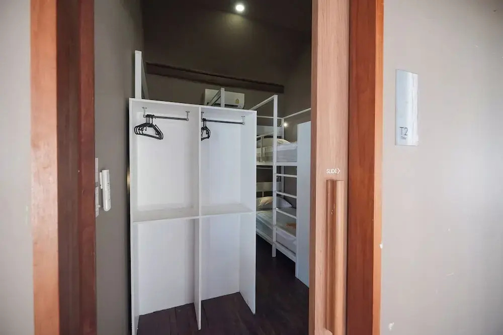 C Lanta Hostel