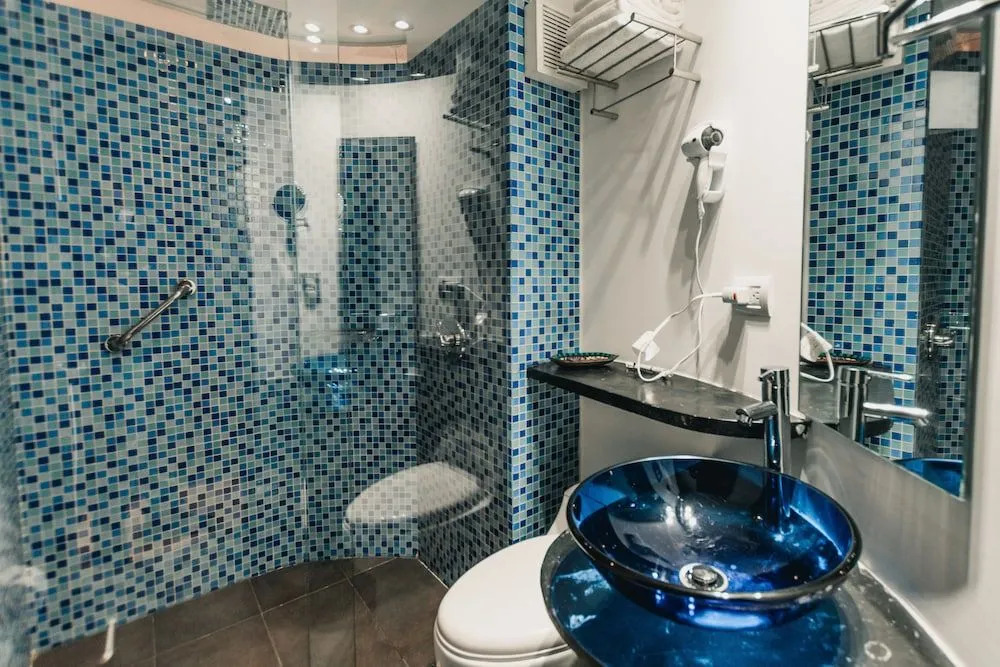 Hotel 5 Elementos Corferias by HBP