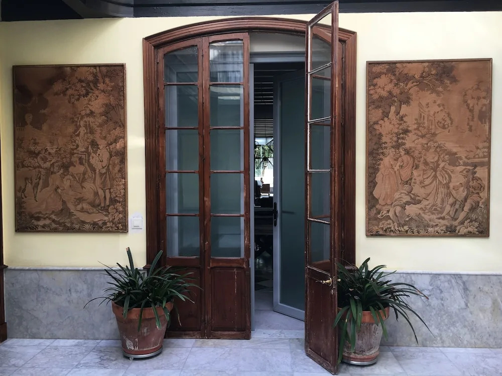 Apartamento Bizcocheros con piscina y jardín privado