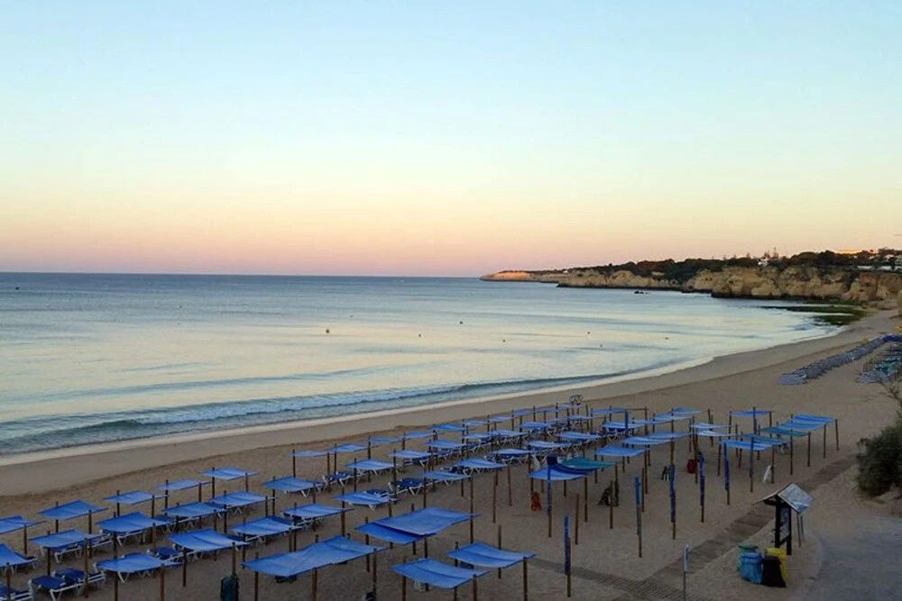 Apartment With 2 Bedrooms in Armação de Pêra, With Wonderful sea View,