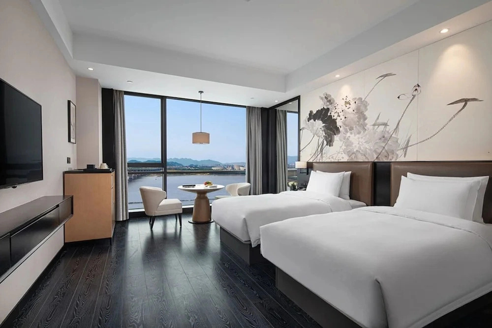 Yiho Hotel