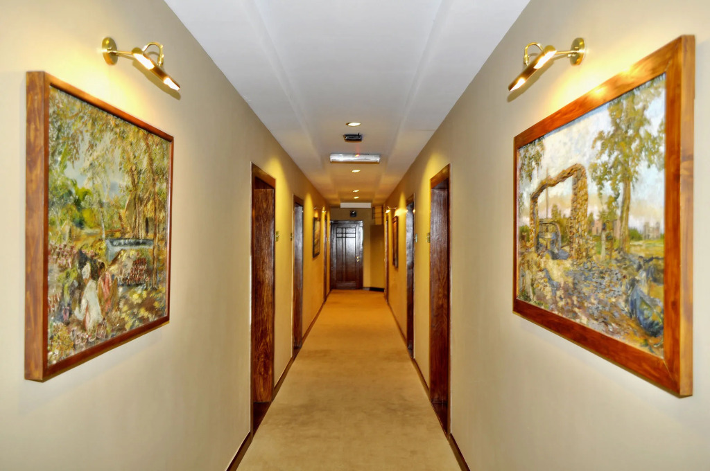 The Residency Hotel
