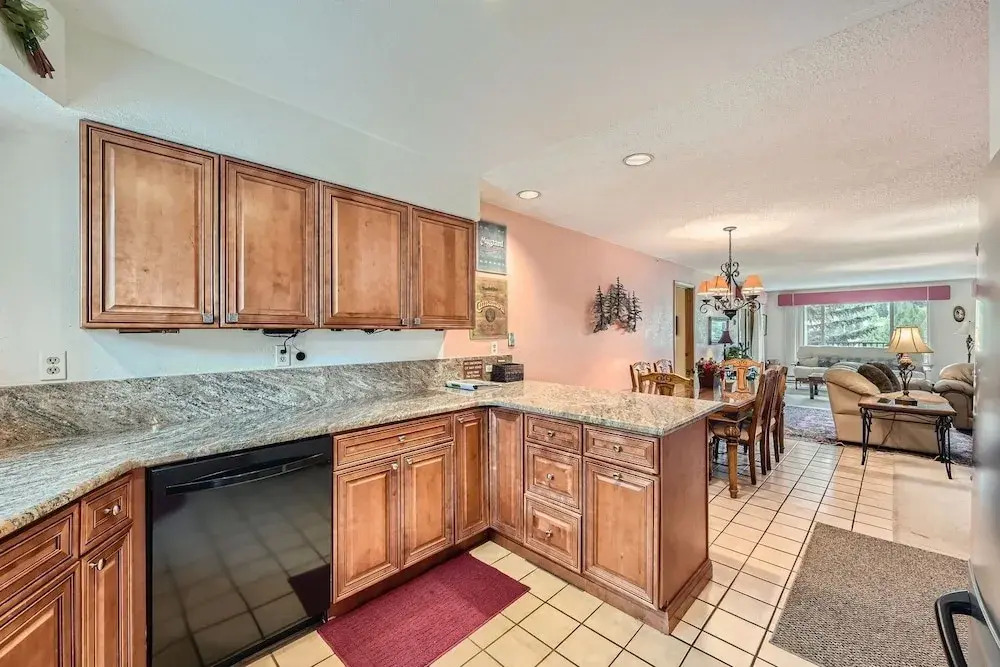 122 Cinnamon Ridge 2 Bedroom Condo by RedAwning