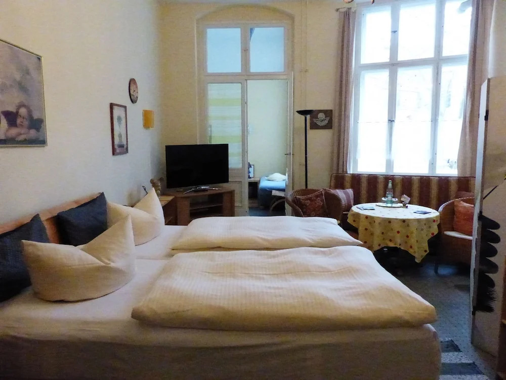 Hotel Pension Columbus am Kurfürstendamm