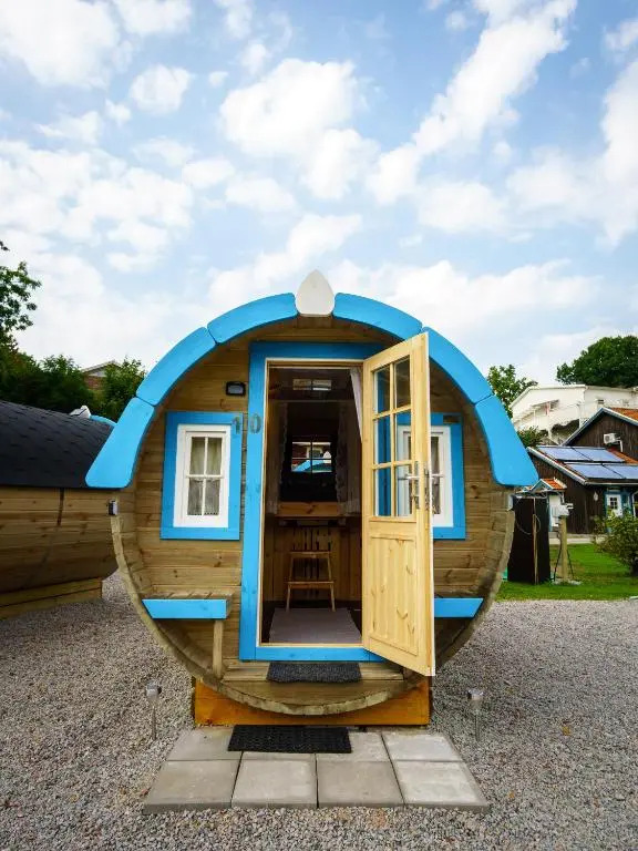 Skotteksgarden Lakefront Cottages and Camping near Ulricehamn