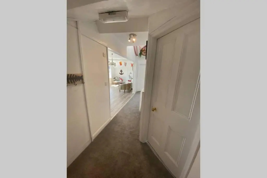 Seagulls Rest Marine Themed Seaview Apartment