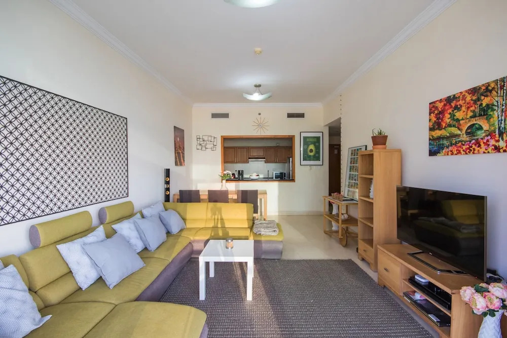 Nice JBR Beach Apartment with Dream Sea View
