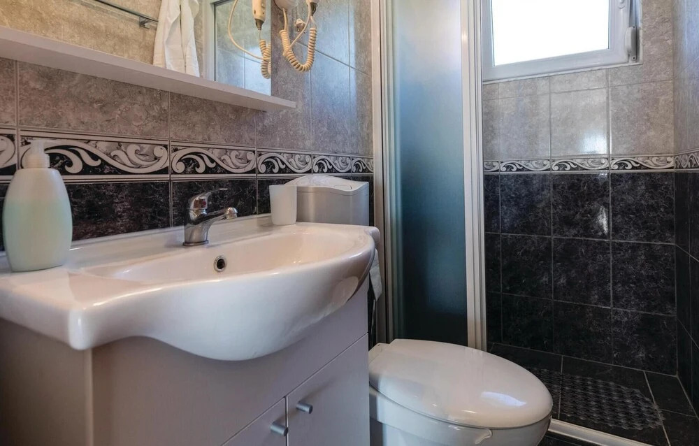 Awesome Home in Klek With Wifi and 1 Bedrooms