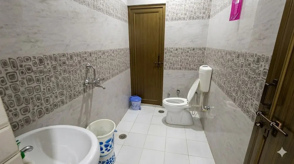 Chhabra Hotel Kanpur