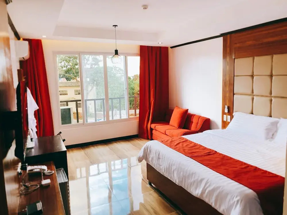 OYO 480 Starview Hotel
