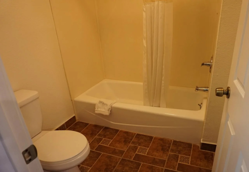 Hollywood Inn Express North