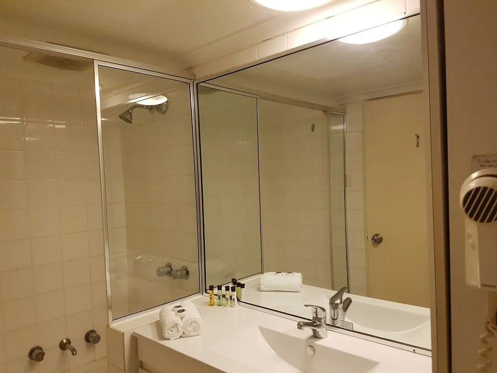 Paxsafe Sydney Hyde Park Private Apartments - Roof Top Retreat & Pool