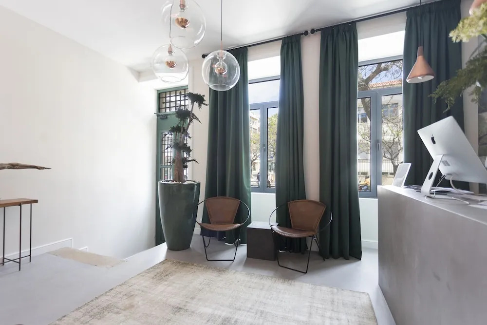 Alameda Exclusive House