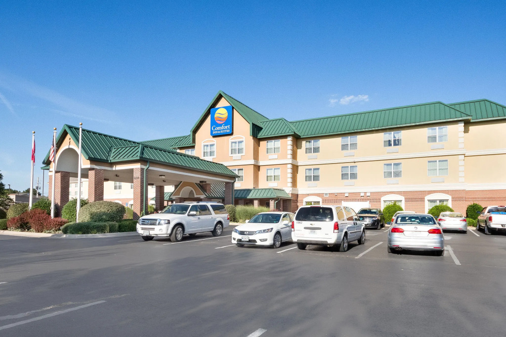 Comfort Inn & Suites Fayetteville-University Area