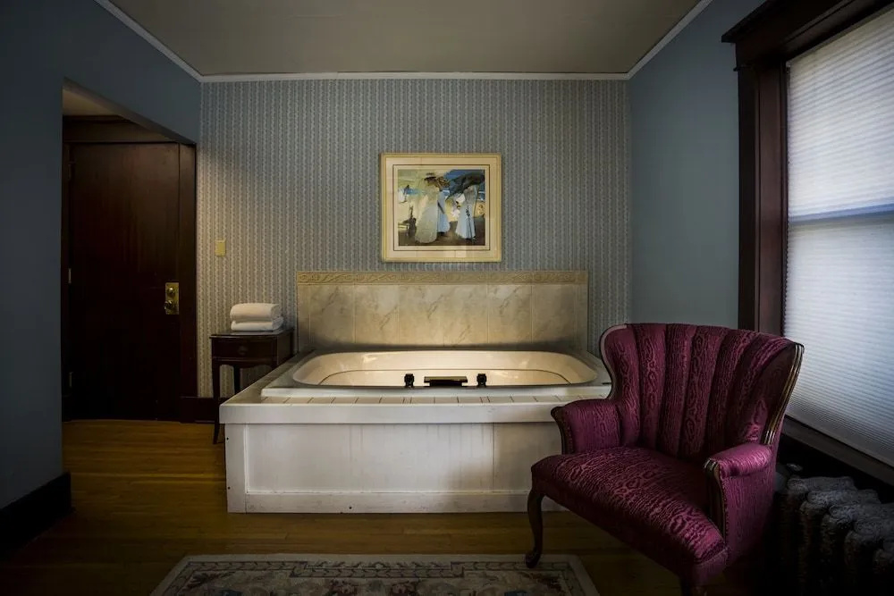 Rogers House Bed & Breakfast Inn