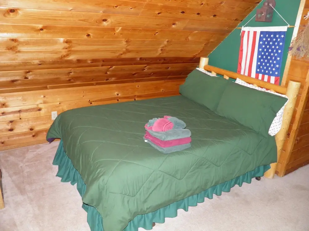 Only 7 Miles to Heavenly, Huge Deck, Pets Welcome