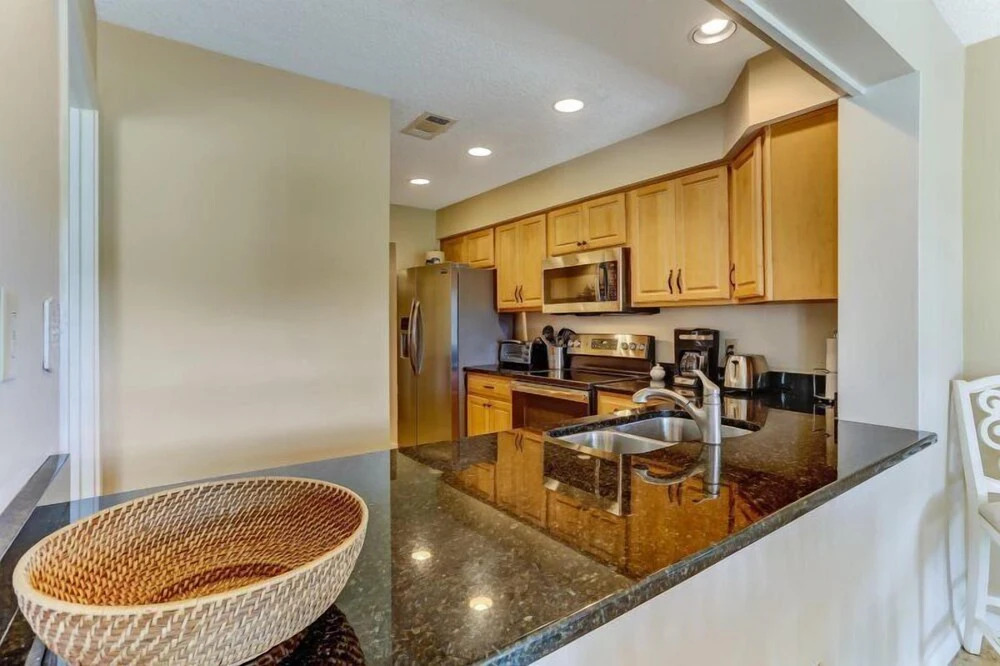 2100-beachwood
