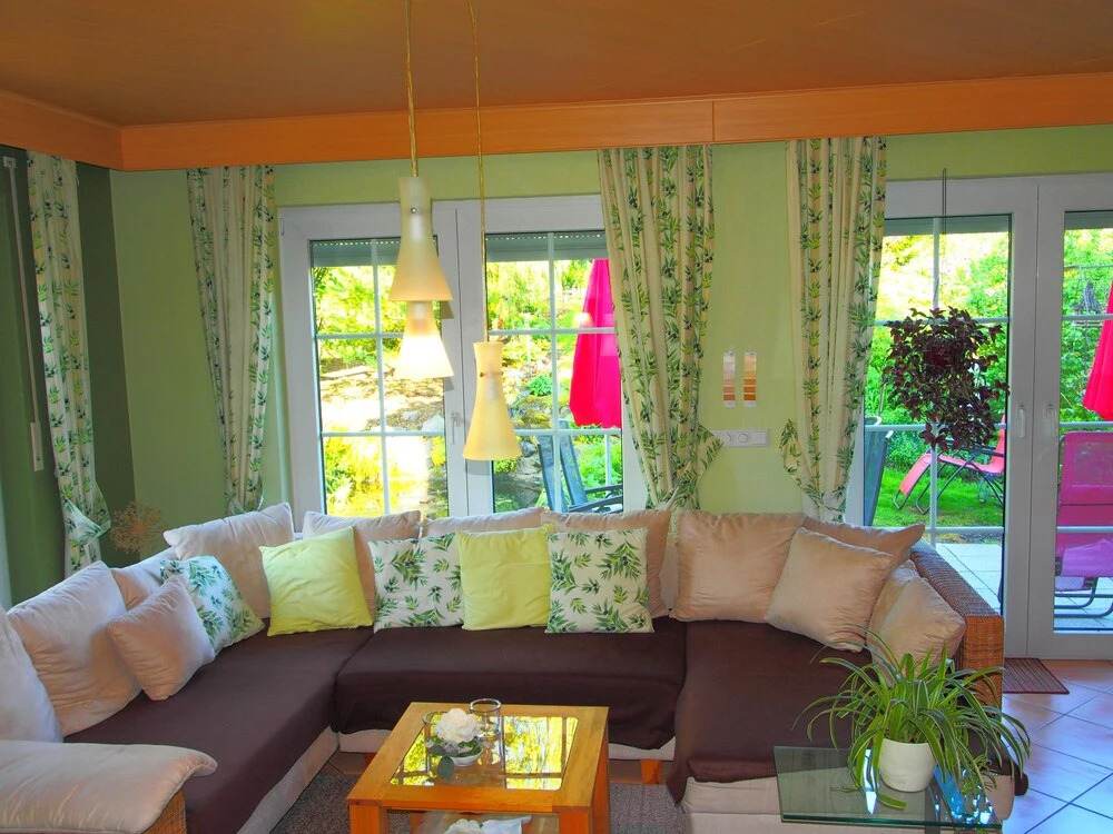 Eifelferien - Gaestezimmer, Ferienwohnungen - Haus Eden
