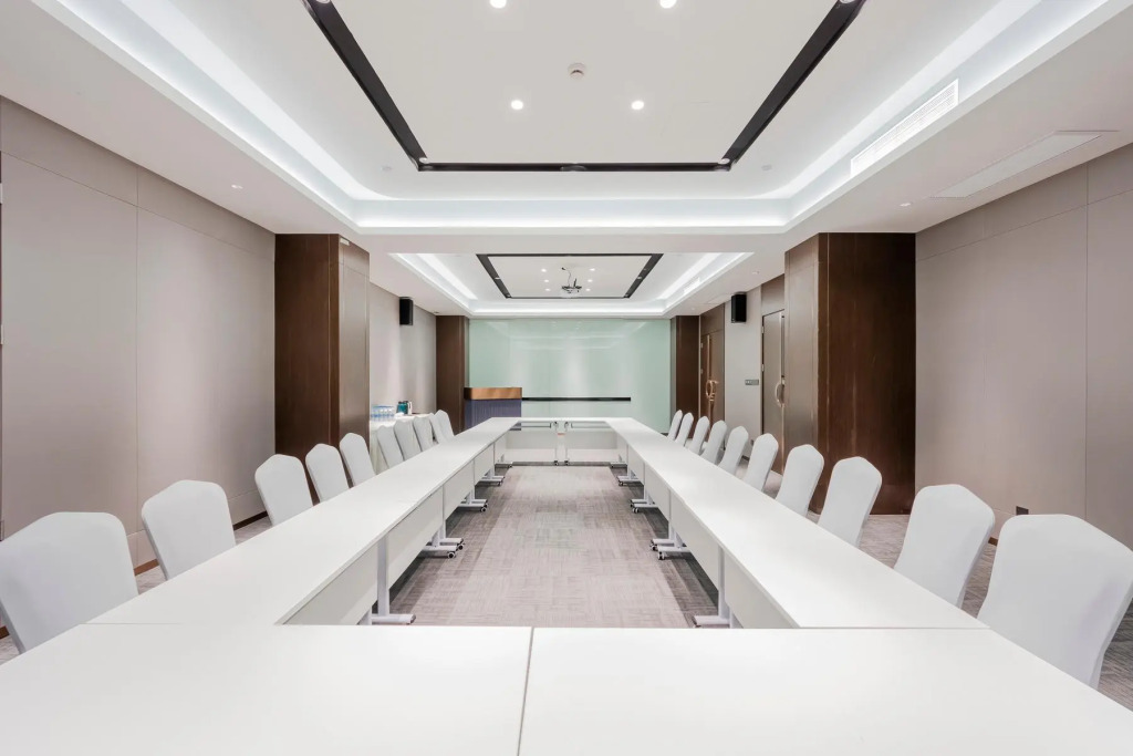 Yachts Apartment Hotel Jinqiao Branch