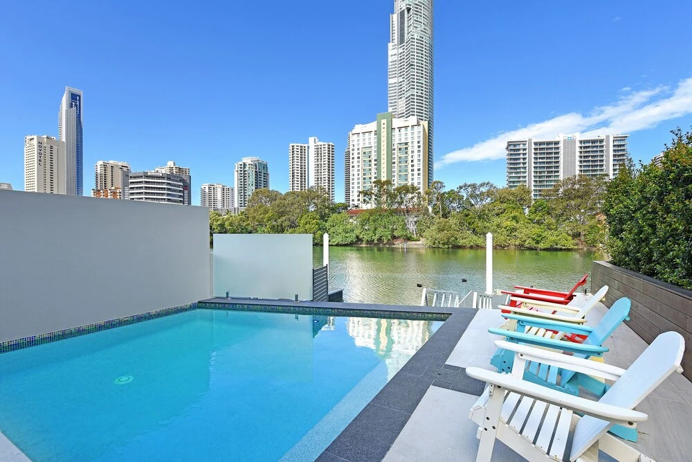 Gold Coast Private Villas - Waterfront Villas