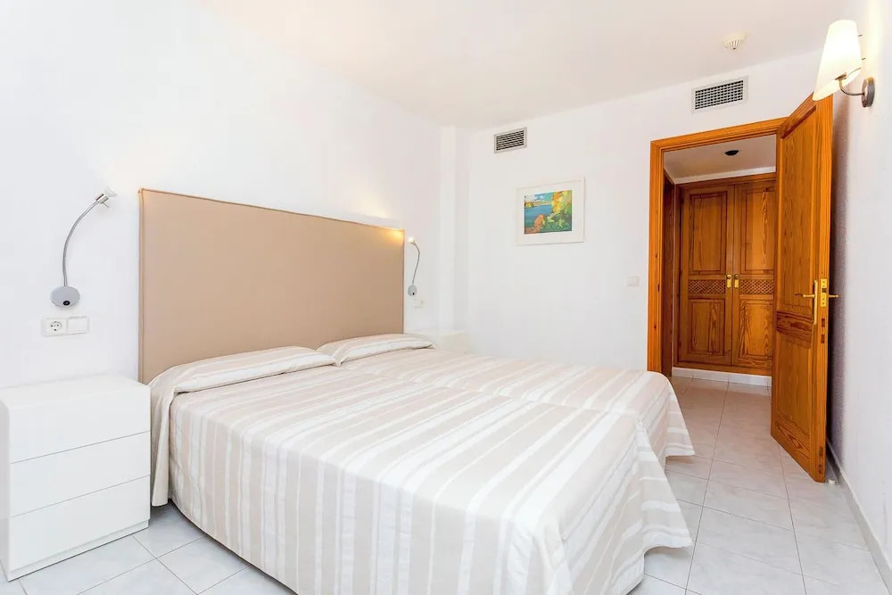 Aparthotel Duquesa Playa