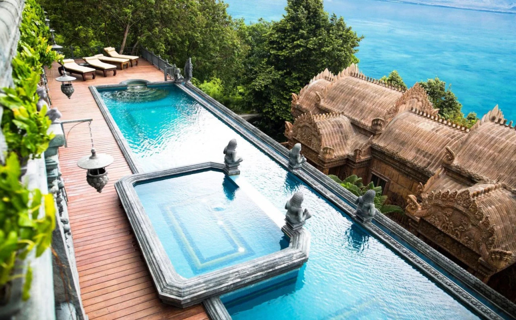 Le Palais Hotel