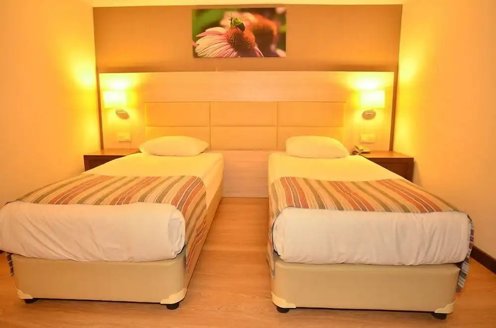 Side Center Hotel