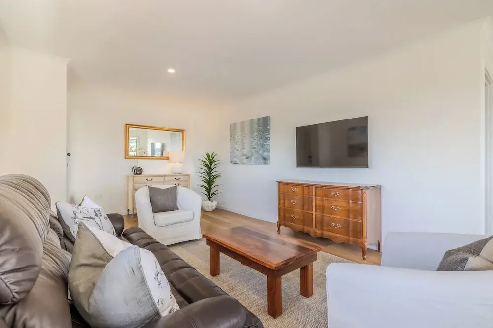 Seaview Heights by the BnB Collection