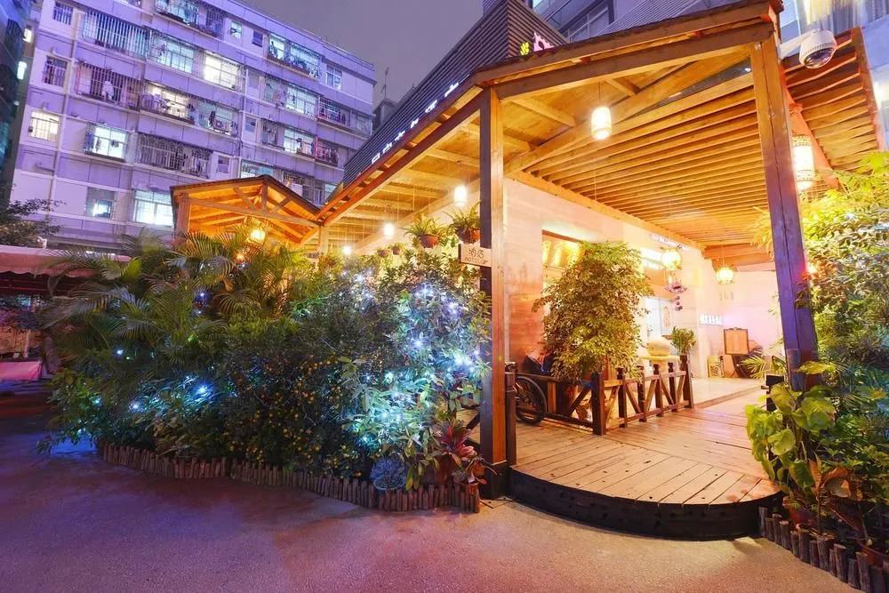 Dingnan Longhui Hotel