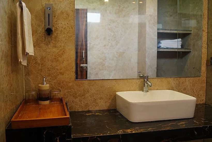 Corbett Machaan Resort