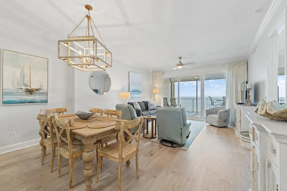 Regency Isle 503