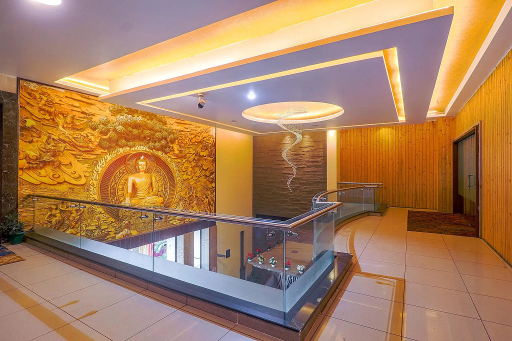 FabHotel Prime Z Grand