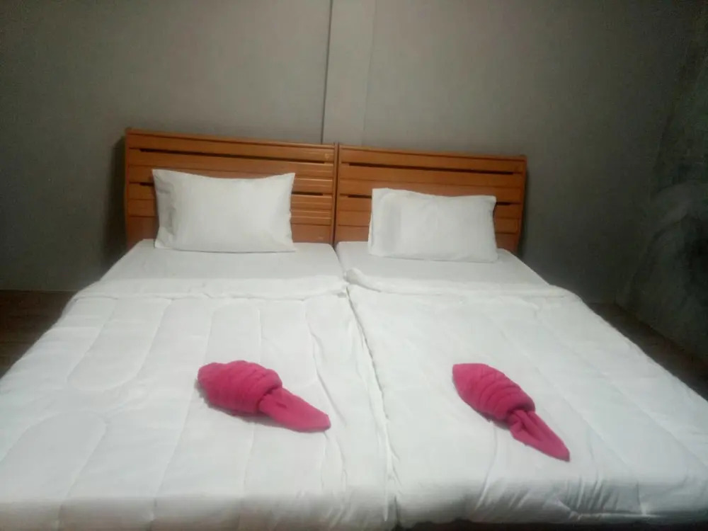 RoomQuest Amphawa Vaylasamran